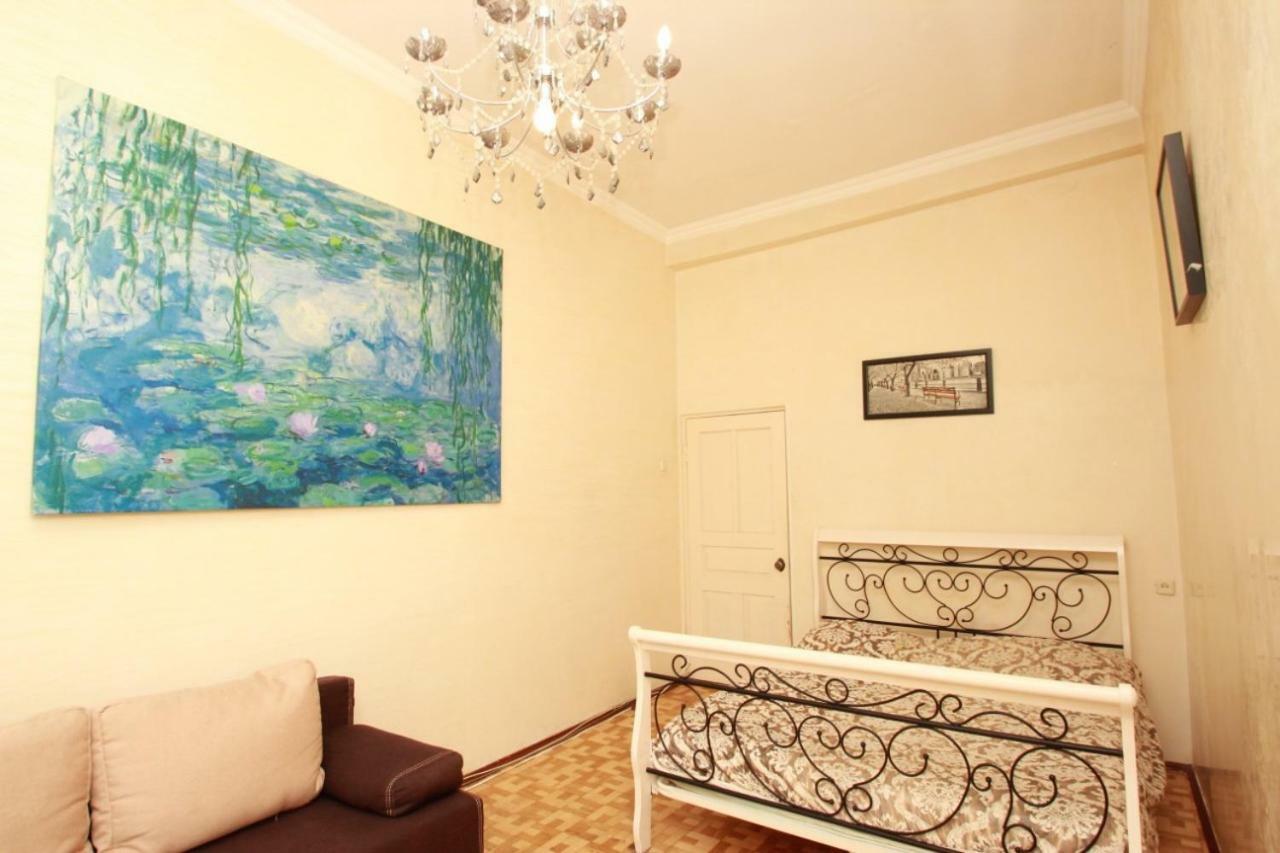 Ferienwohnung Apartmens Near Opera House Odessa Zimmer foto